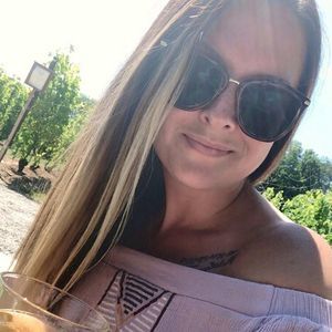 Meet your Posher, Kayla